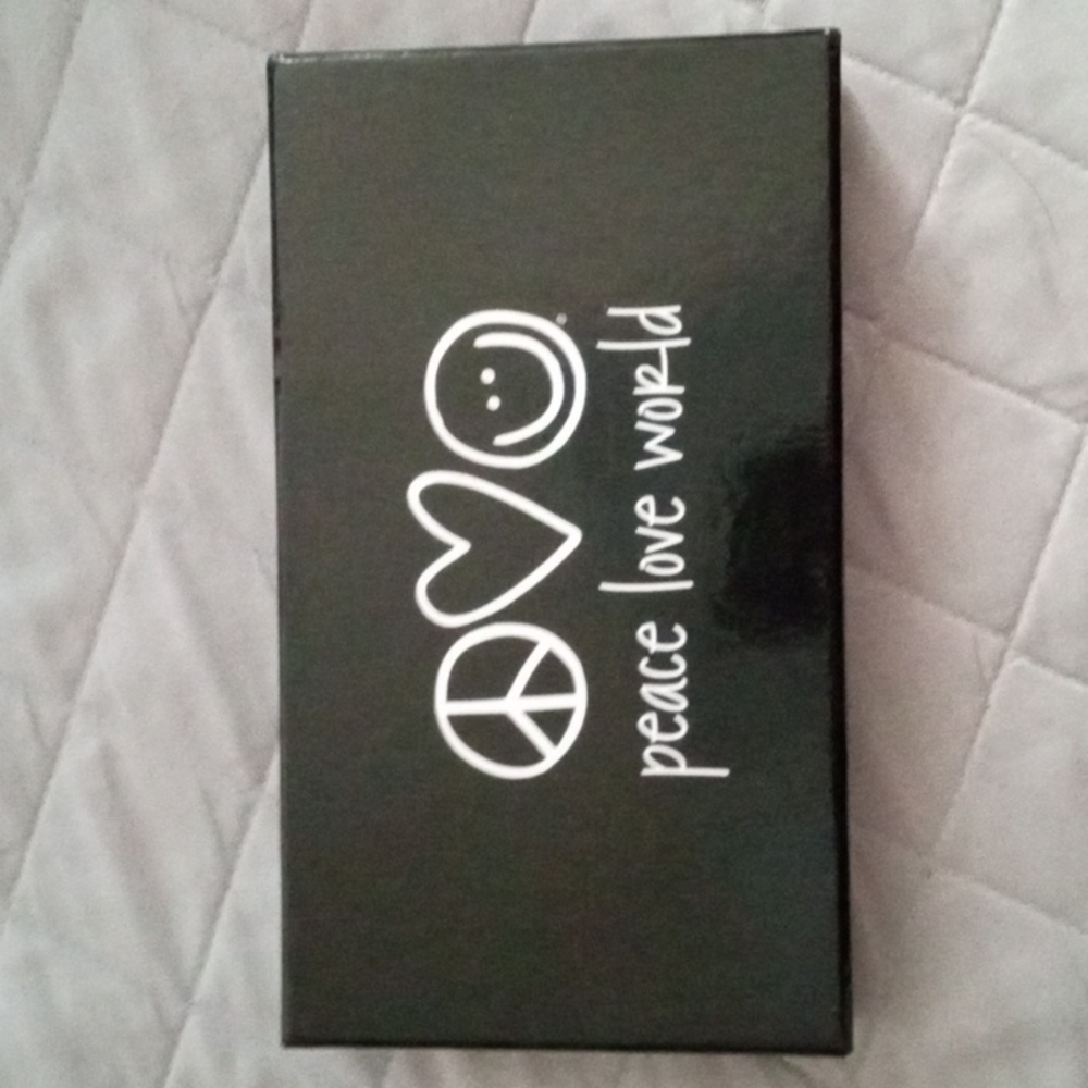 Peace Love World Wallet